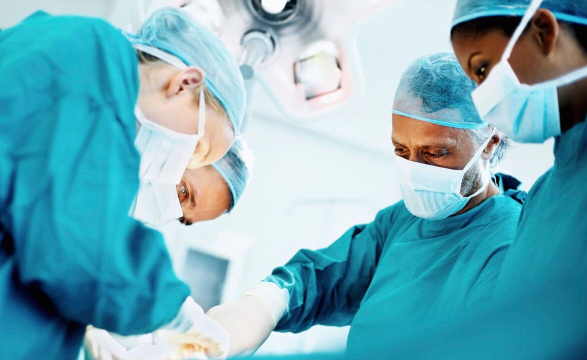 Процесот на зголемување на пенисот од страна на хирурзите преку операција